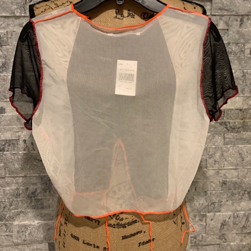 BNWT Color Block Mesh Crop Top - Wht-blk - Picture 4 of 4